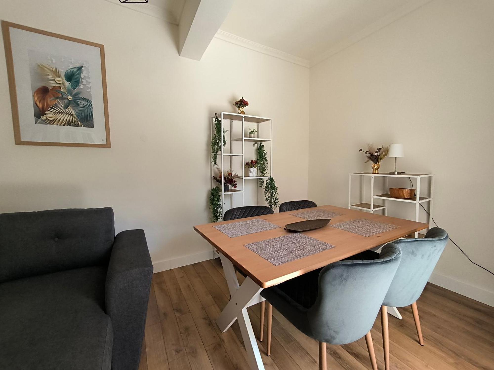 Port View, Veranda, 80 Sqm, Spacious Place For 6 Thessaloníki Luaran gambar